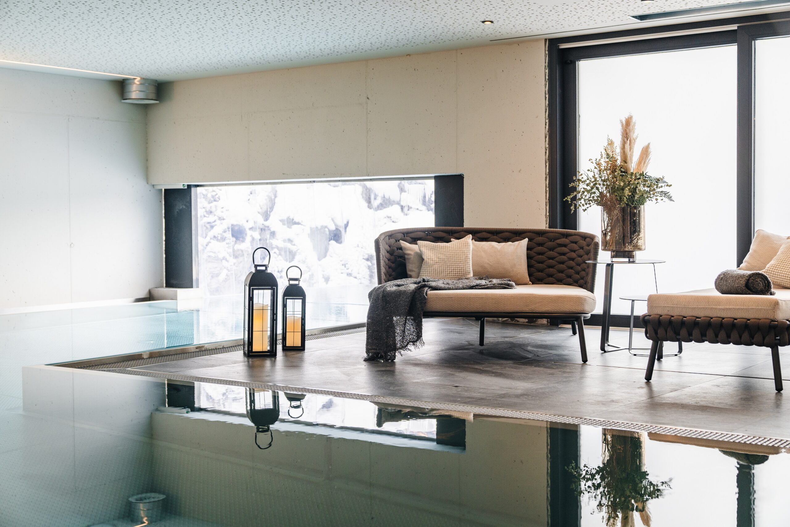 Gemütliche Atmosphäre am Pool