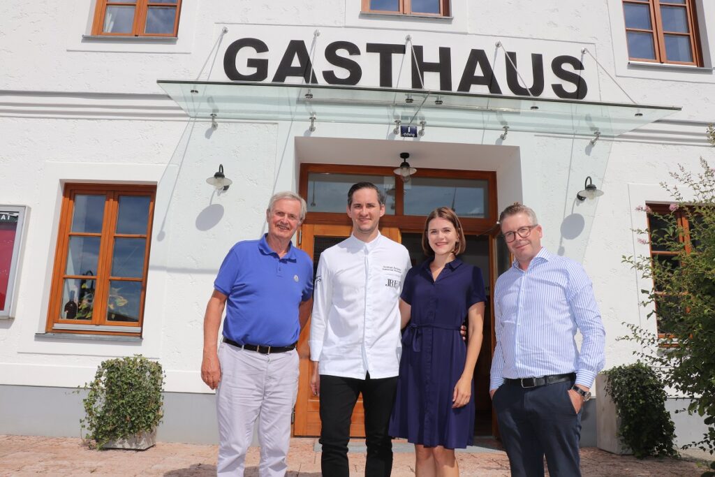 Restaurant Forthuber v.l. Hans Michel Piëch, Christoph und Doris Forthuber, Markus